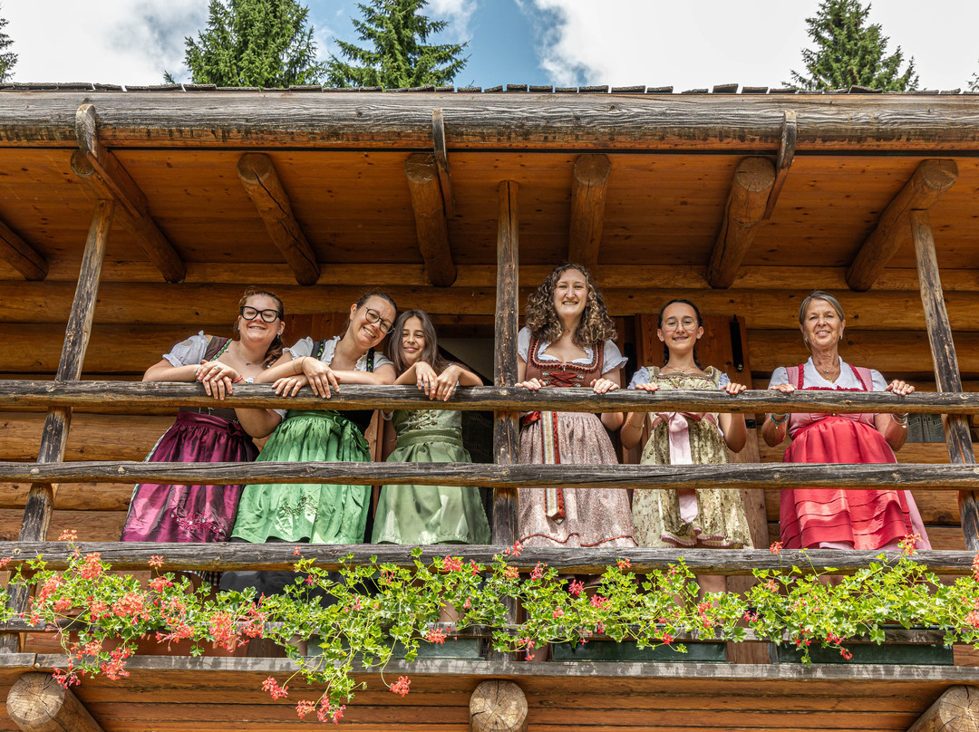 Family Hotel La Perla主图