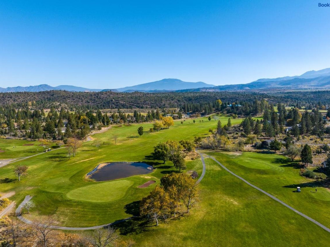 Lake Shastina Golf Resort
