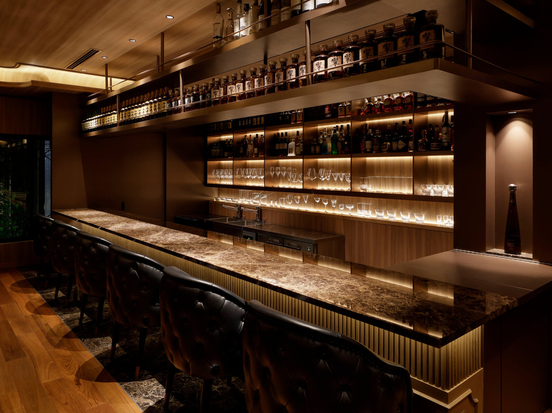 Cigarbar Shishu Enka