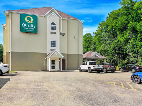 Quality Inn & Suites