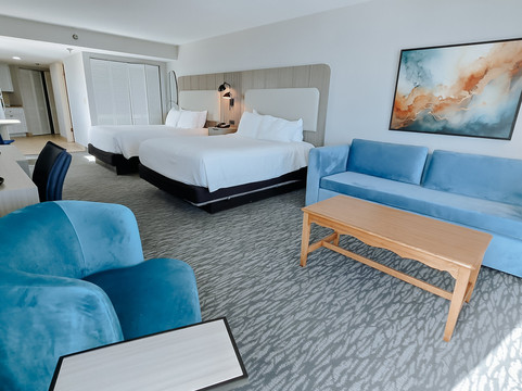 鹦鹉螺酒店主图