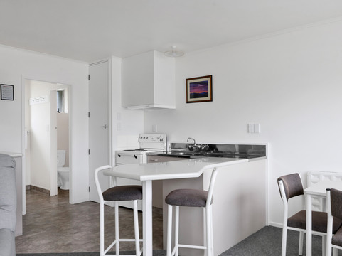 雅芳汽车旅馆主图