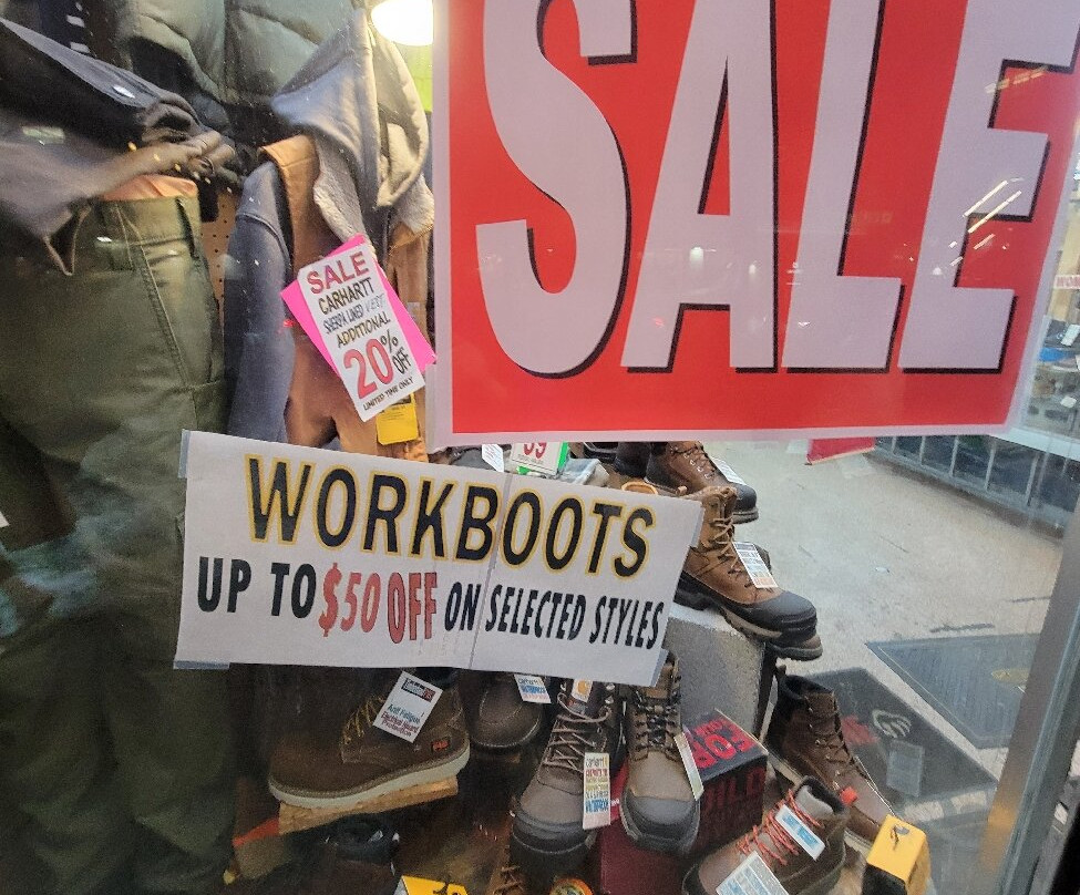 Brown's Army + Navy-阿斯托里亚必去景点