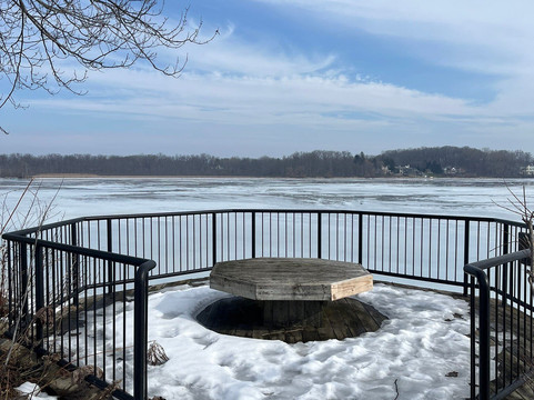 John Collins Park-East Grand Rapids必去景点