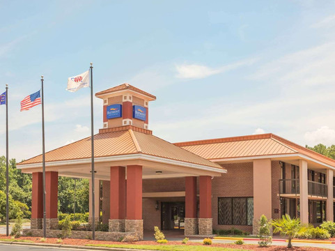 落基山I-95温德姆呗盟酒店