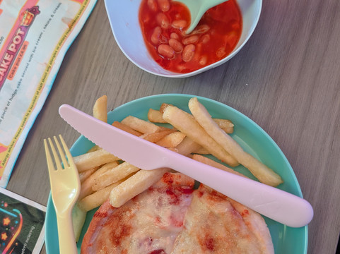 Dizzy's Castle-Pyle必去景点