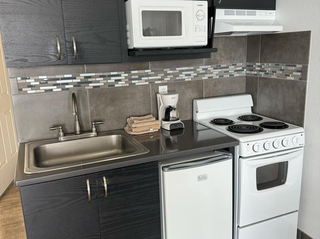 日落海滨旅馆主图