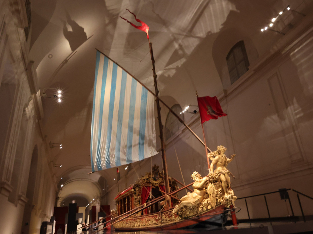 Il Bucintoro dei Savoia-韦纳里亚雷亚莱必去景点