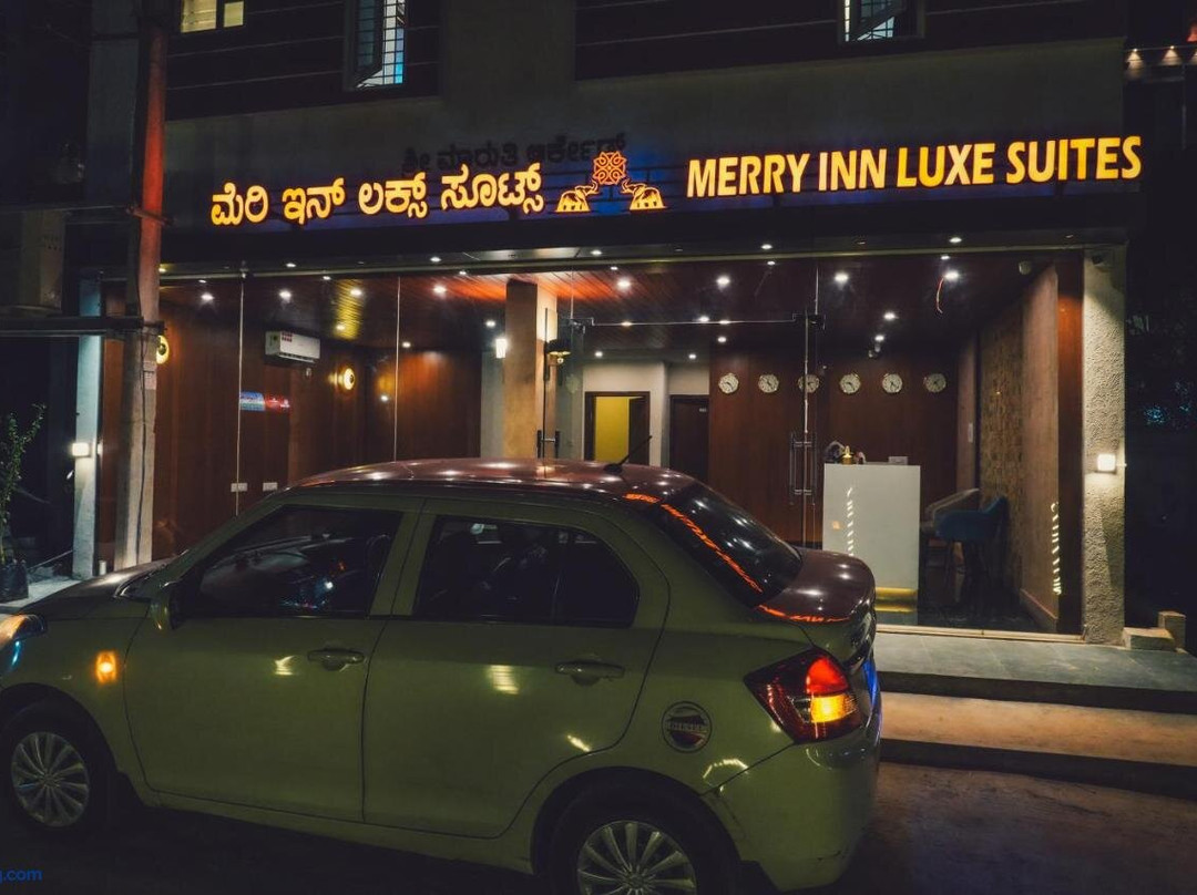 Merry Inn Luxe Suites Near KIAL