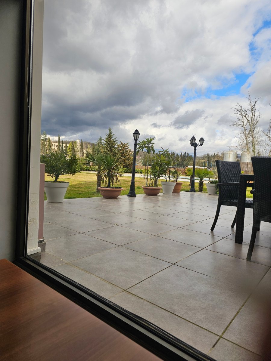 茨卡尔图博广场酒店-官方