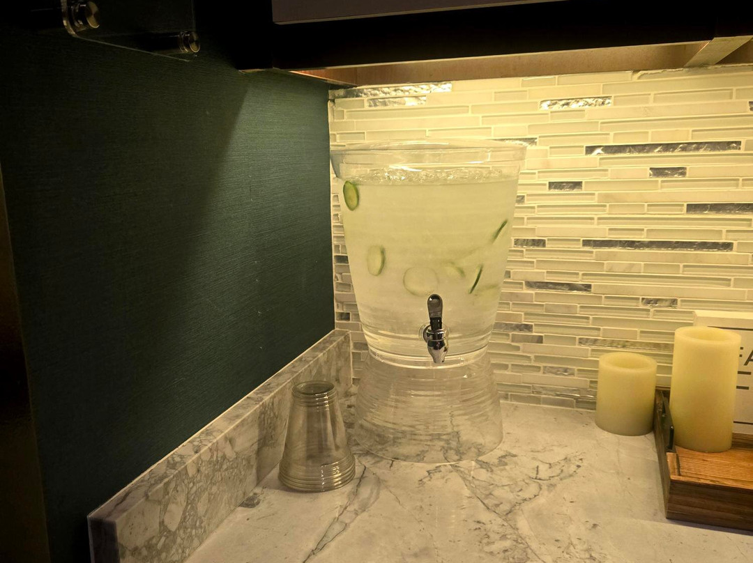 飞鹰度假娱乐场酒店主图