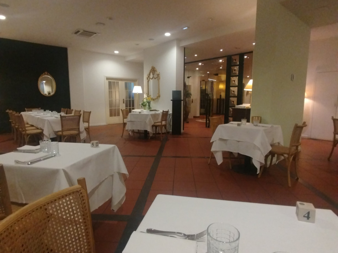 卡萨罗爱米迪克瑞斯酒店主图