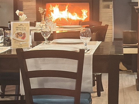 科罗纳膳食公寓酒店主图