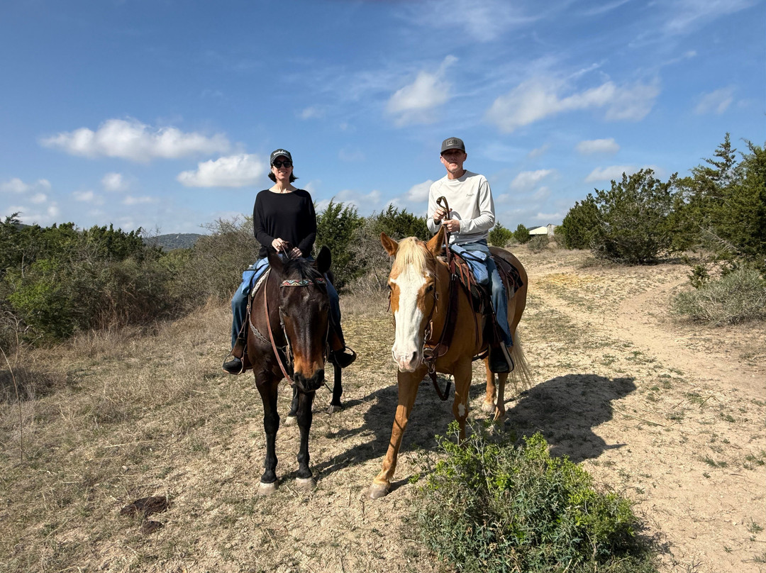 Cross G Ranch Trail Rides-Bandera必去景点