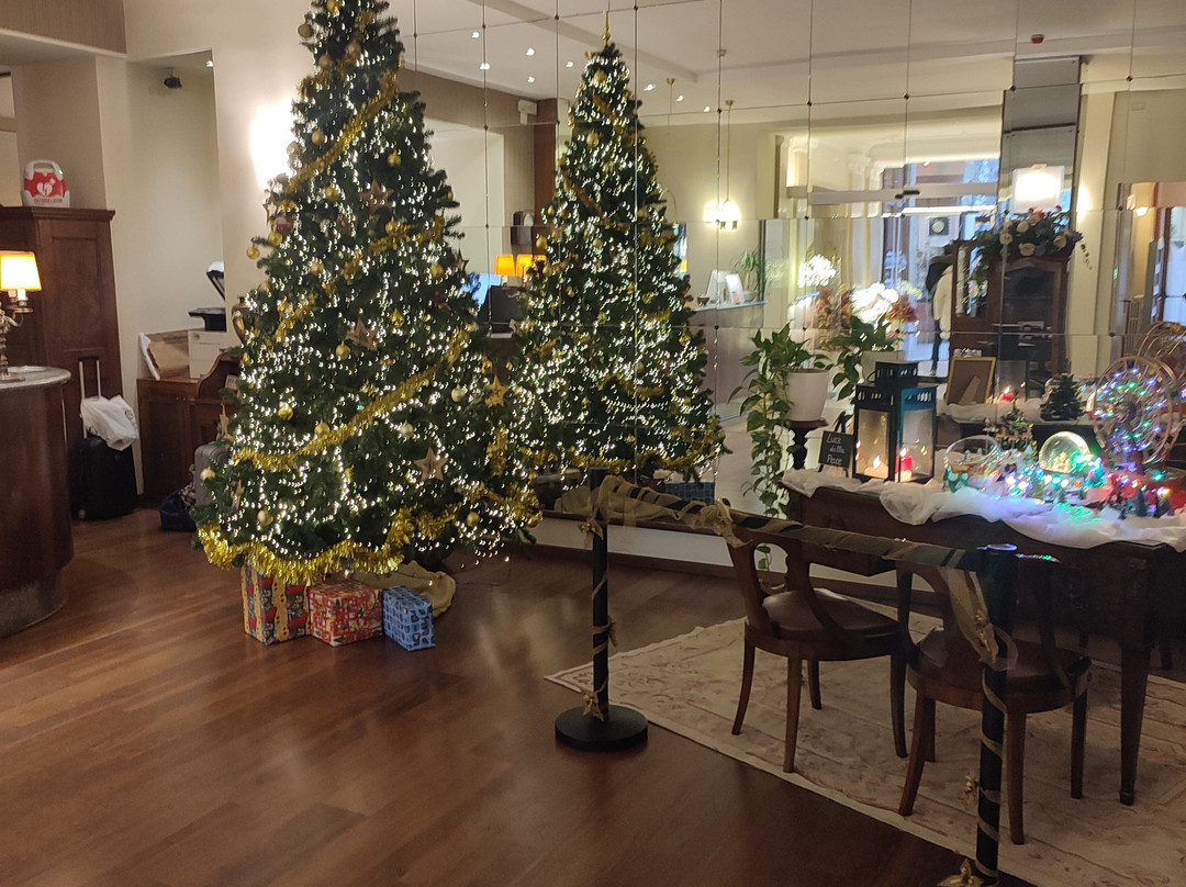 罗马和凯沃尔岩酒店主图