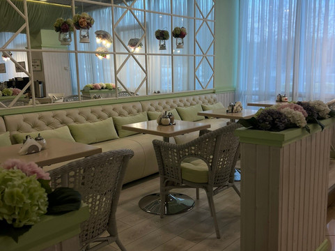 威亚特卡酒店主图