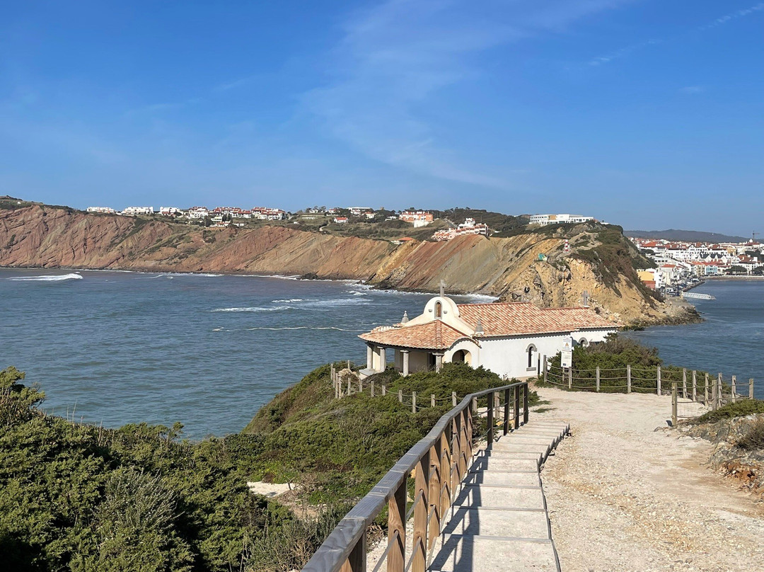 Ruinas da Capela de Santana-Sao Martinho do Porto必去景点