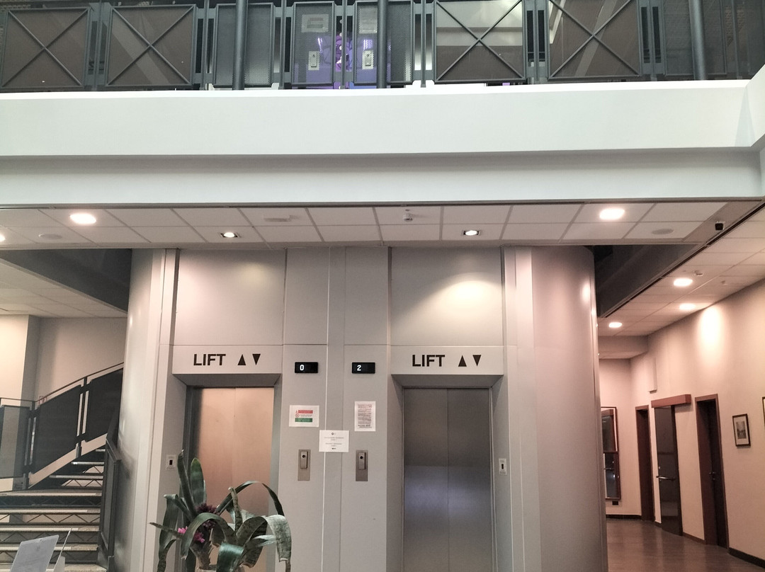 雄伟之家酒店主图