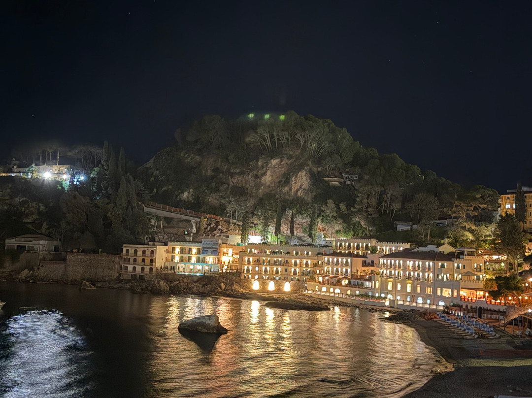 马扎罗海宫V度假屋主图