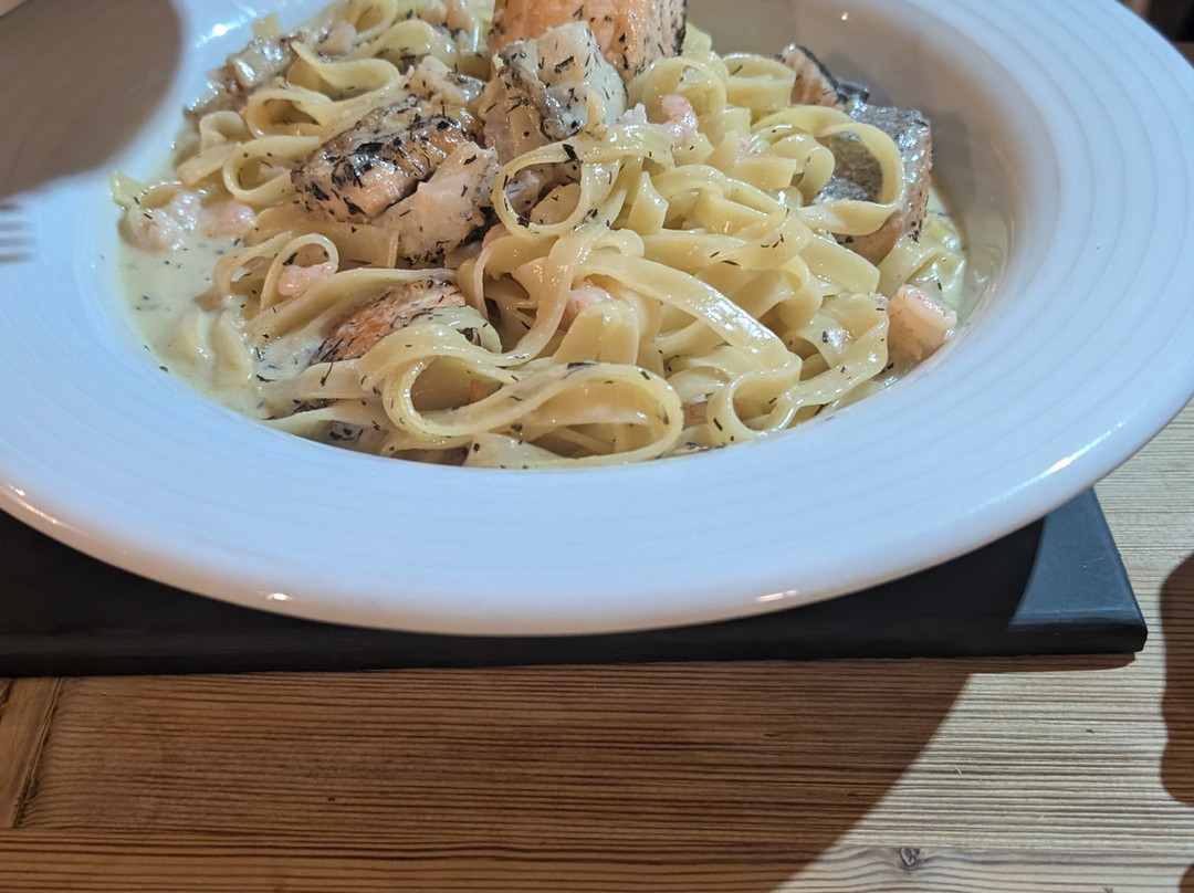 黑狮皇家酒店主图