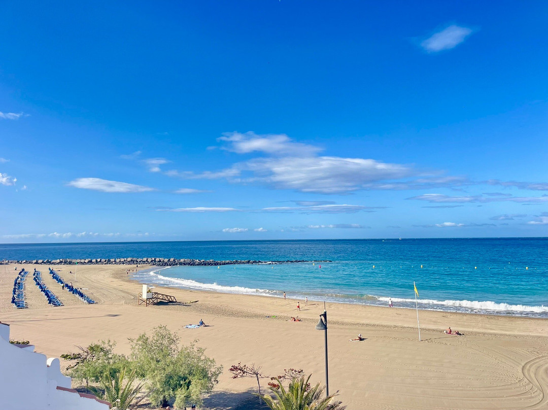 Playa de las Vistas-洛斯克里斯蒂亚诺斯必去景点