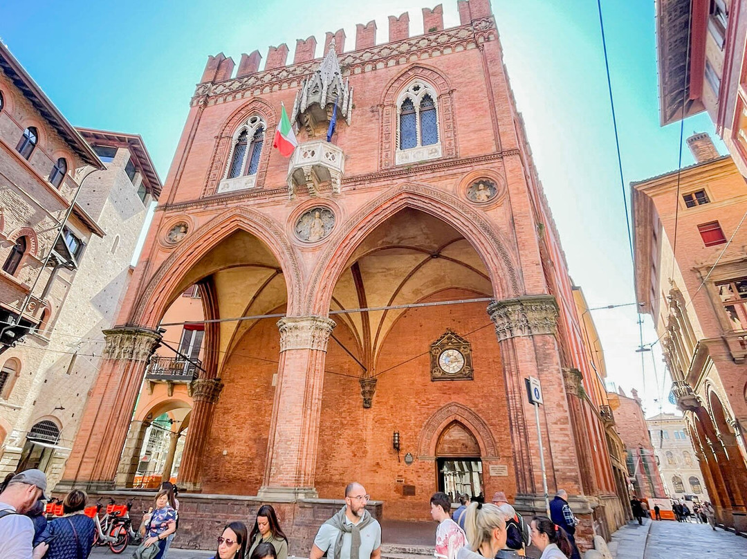 Palazzo della Mercanzia-博洛尼亚必去景点