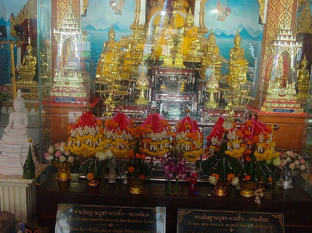 Wat Okat Si Bua Ban-佛统必去景点