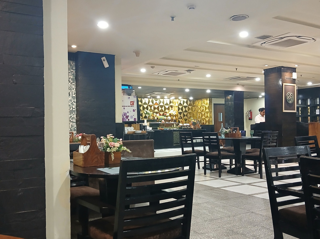 丽晶卢迪亚纳中央经典酒店主图