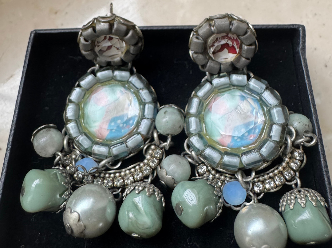 Tania Frau Vintage