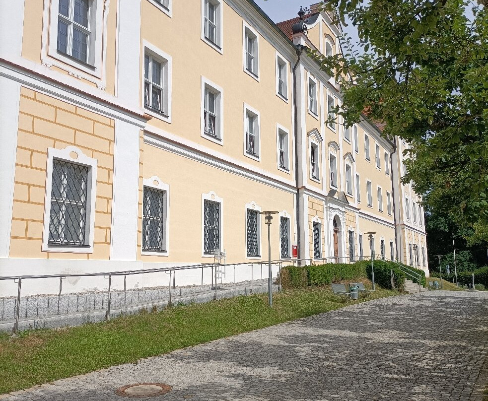 Kloster Roggenburg-Roggenburg必去景点