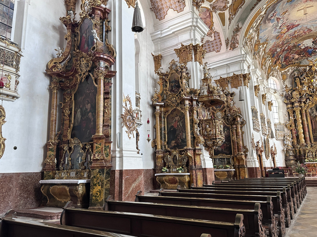 Heilig-Kreuz-Kirche-莱希河畔兰茨贝格必去景点