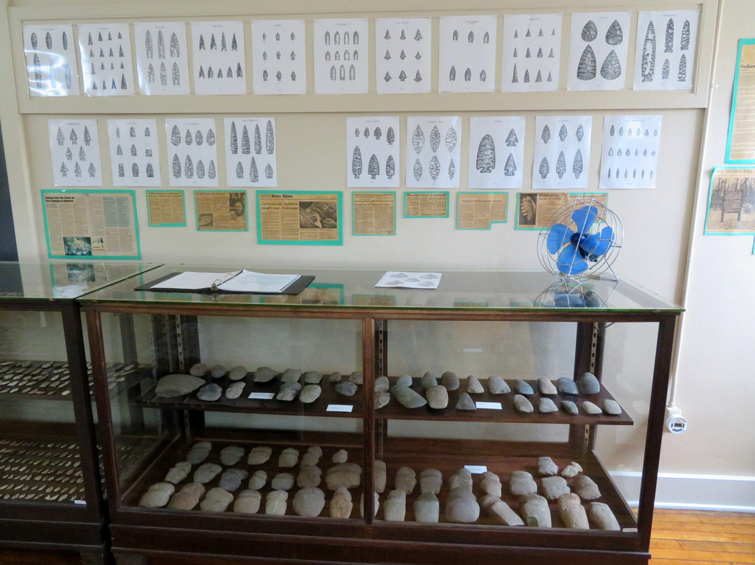 Mayville White Limestone School Museum-Mayville必去景点