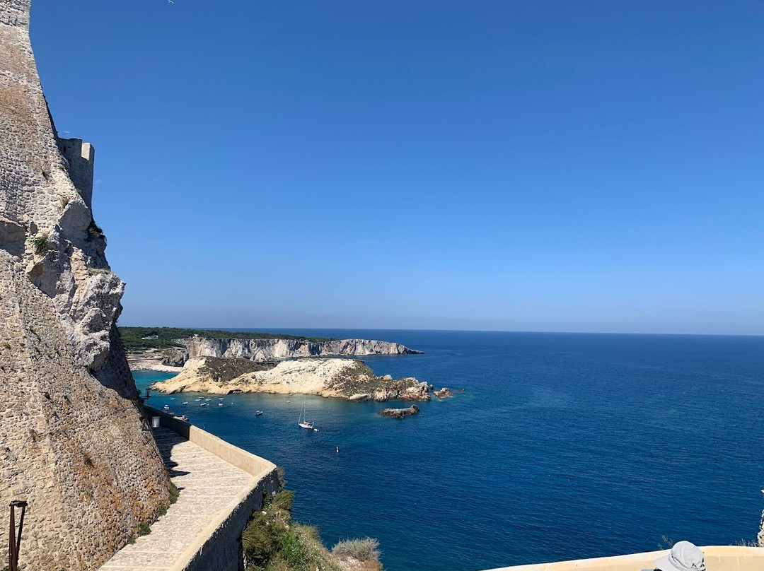 Santuario Di Santa Maria A Mare-San Nicola必去景点