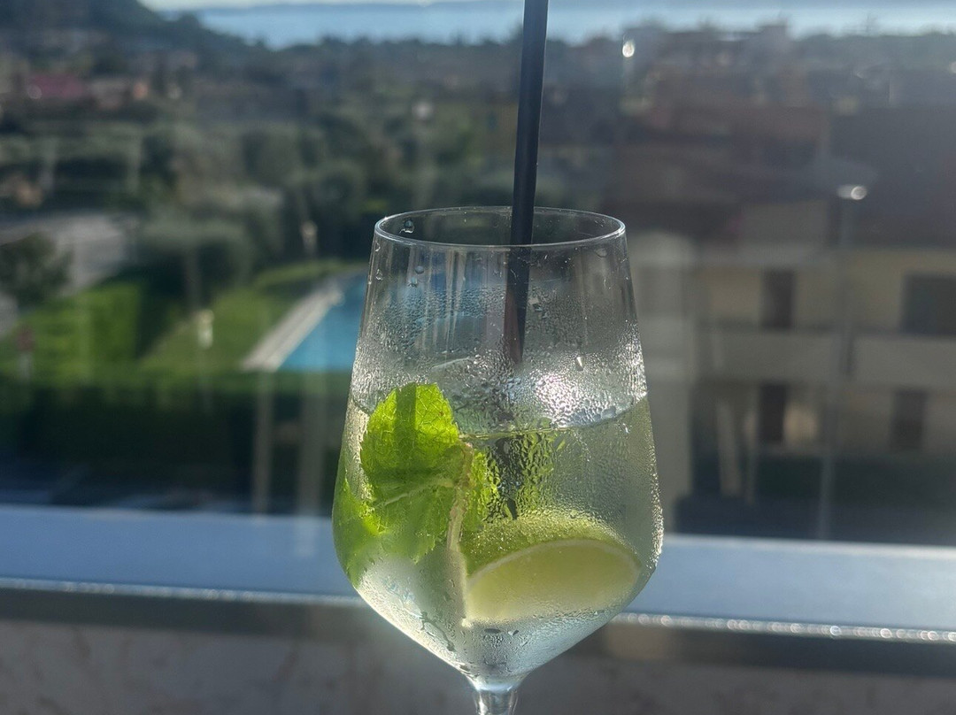 加尔达伊登酒店主图