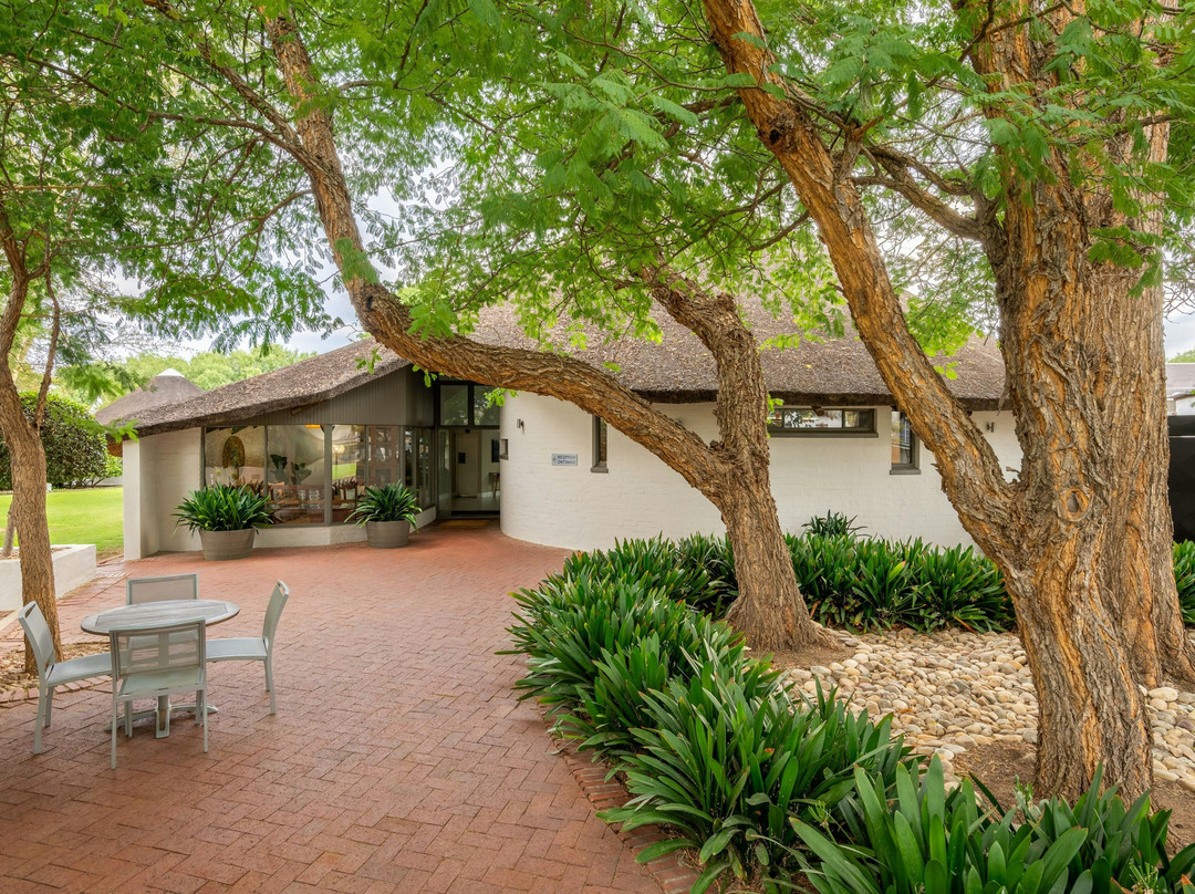 奥兹洪酒店住宿-Protea Hotel Oudtshoorn Riempie Estate