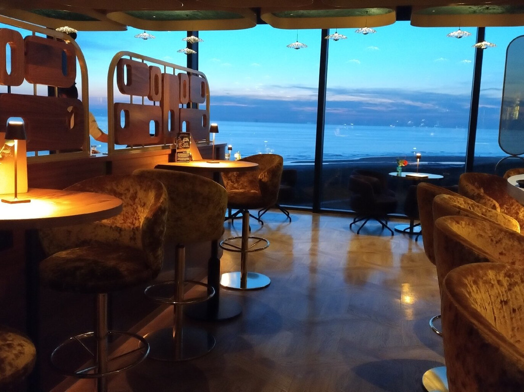 霍格杜茵酒店主图