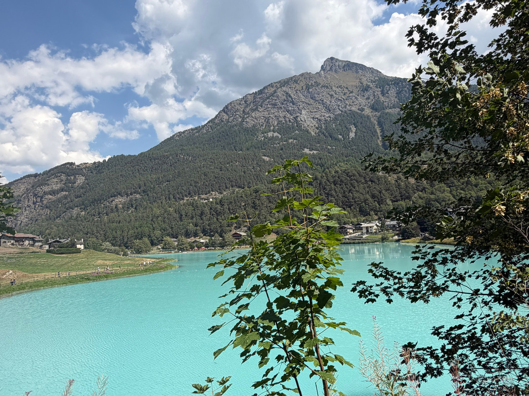 Lago di Brusson-Brusson必去景点