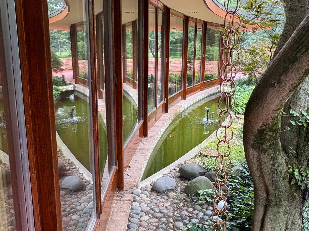 Frank Lloyd Wright's Laurent House-罗克福德必去景点