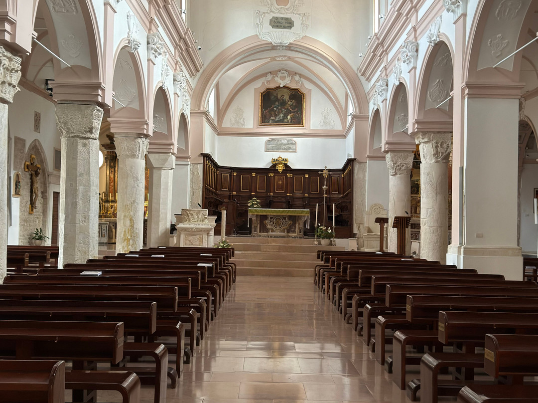 Cattedrale di Santa Maria Assunta-维耶斯泰必去景点