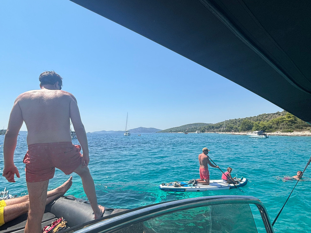 Lanterna Rent A Boat-Kastel Novi必去景点