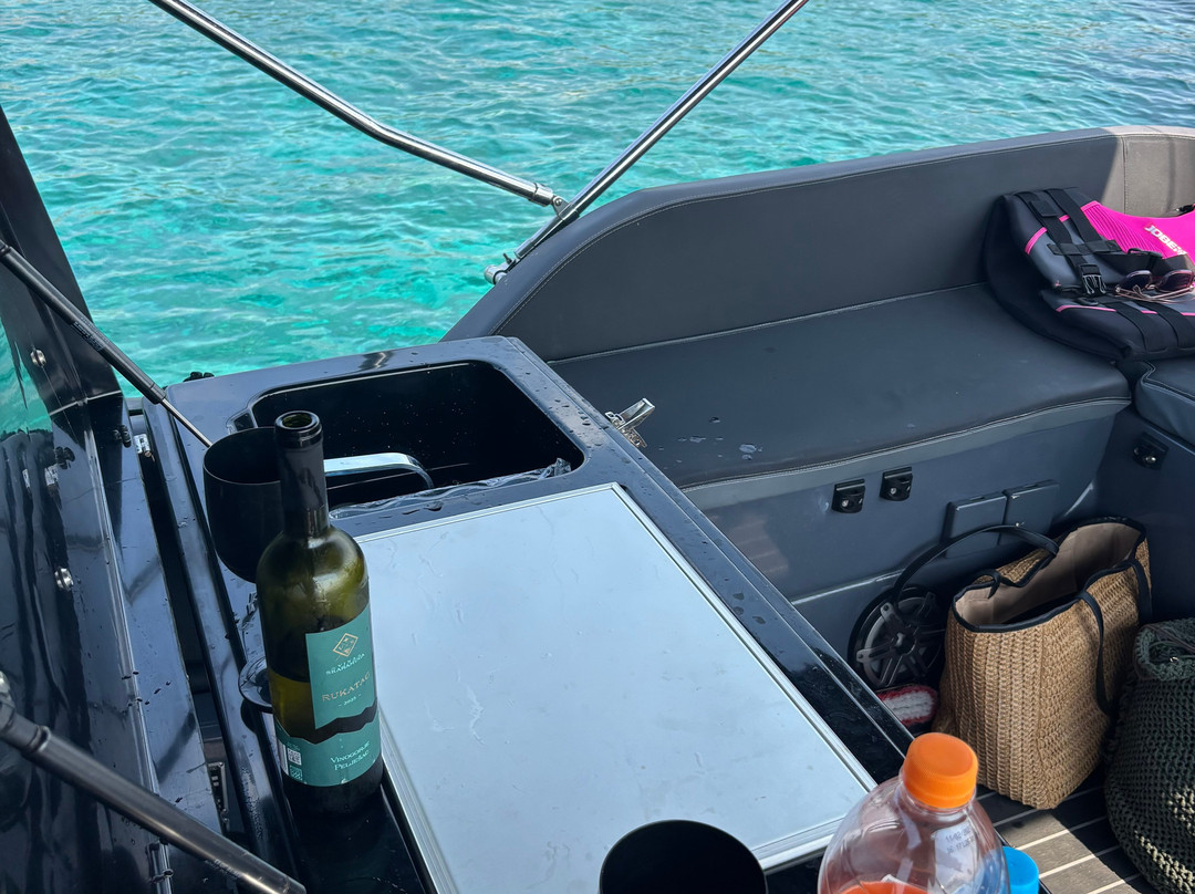 Lanterna Rent A Boat-Kastel Novi必去景点