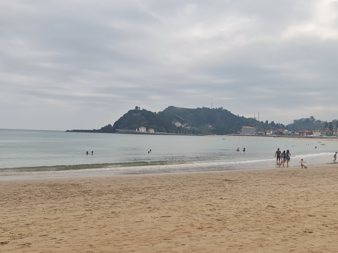 Playa de Poo-Poo de Llanes必去景点