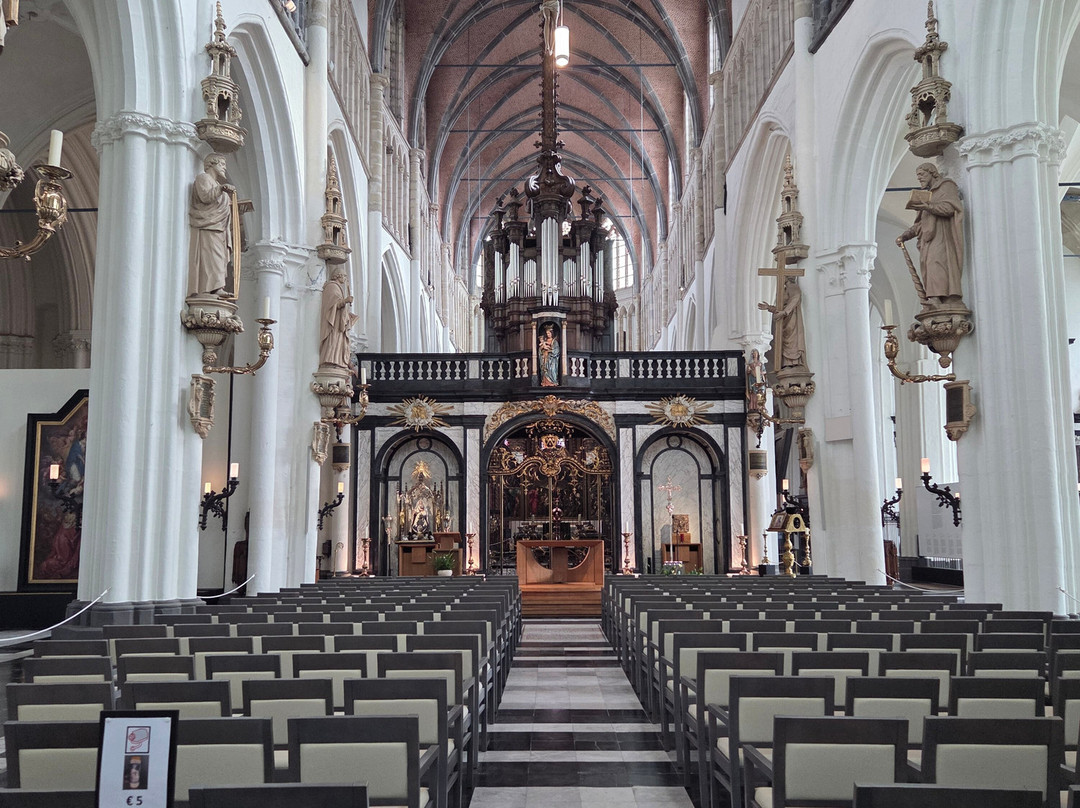Onze-Lieve-Vrouwekerk-布鲁日必去景点