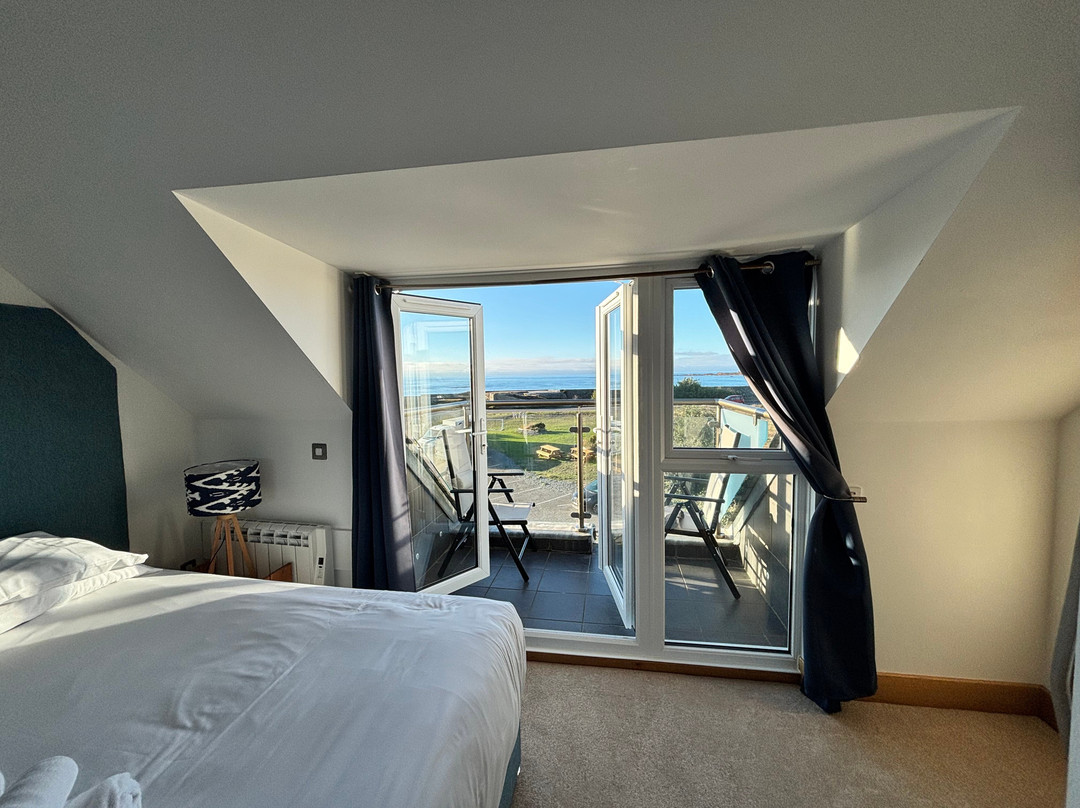 Waves Apartments Guernsey