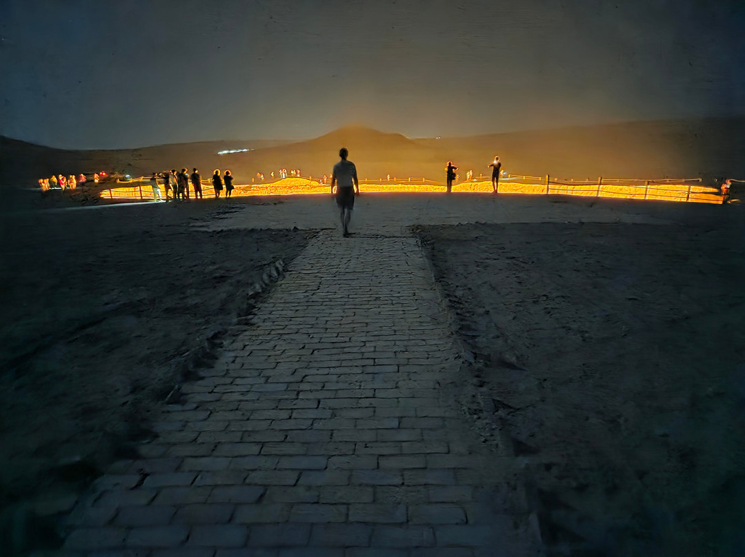 Darvaza Gas Crater-Darvaza必去景点