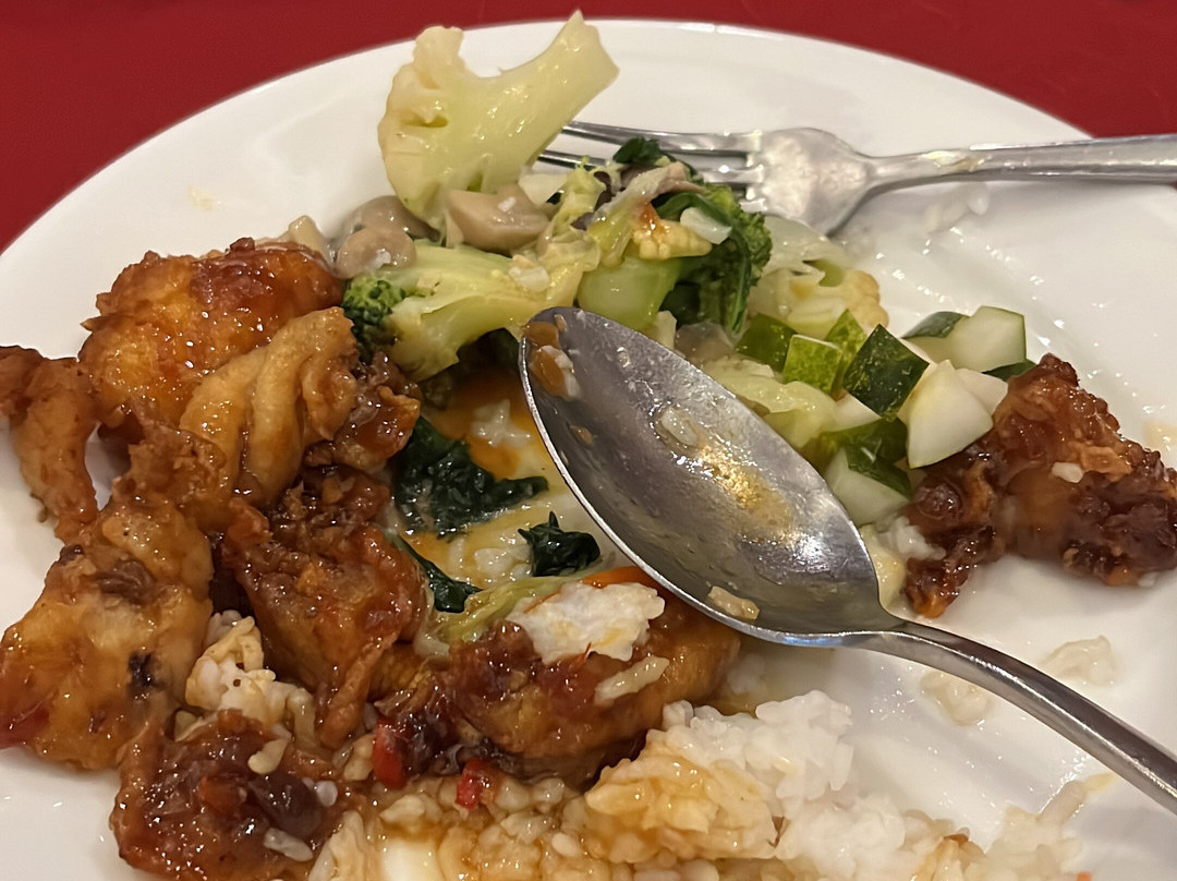 巴厘巴板酒店及会议厅主图