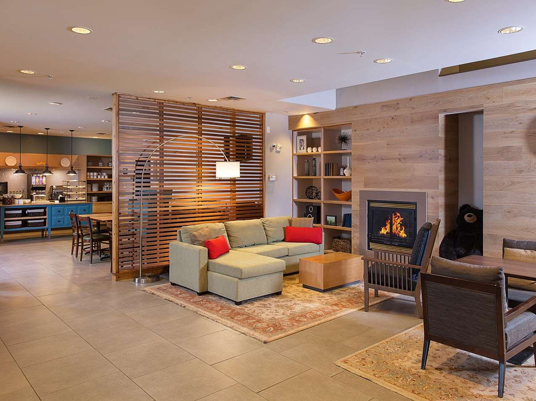 Holiday Inn Express & Suites Marquette By IHG主图