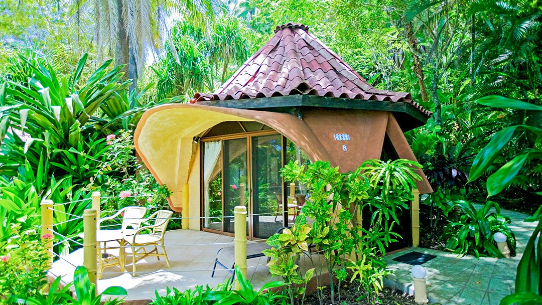 Ylang Ylang Beach Resort-官方