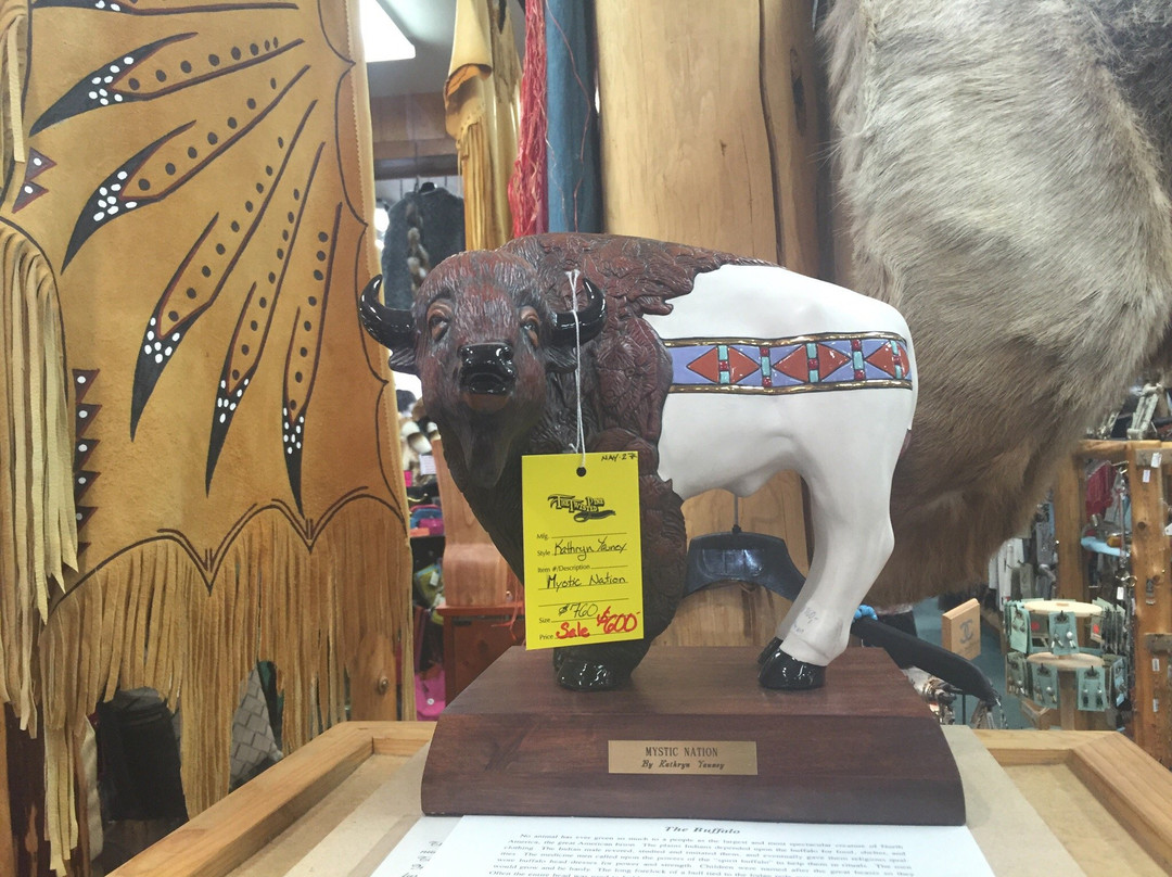 Twisted Pine Fur & Leather Co-埃斯蒂斯公园必去景点