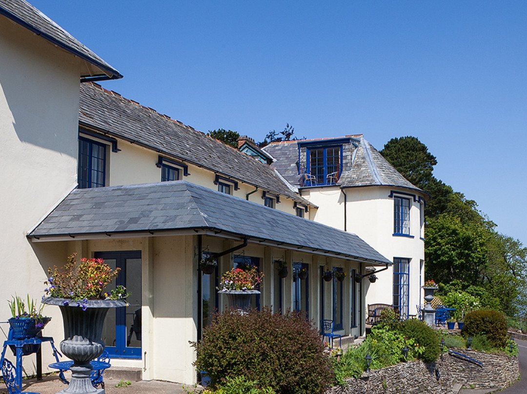 Lynton Cottage Seaview Apartments